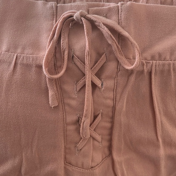 Torrid Shorts Lace-Up Crepe Fabric Pink Vanity Size 2 New - Picture 6 of 10